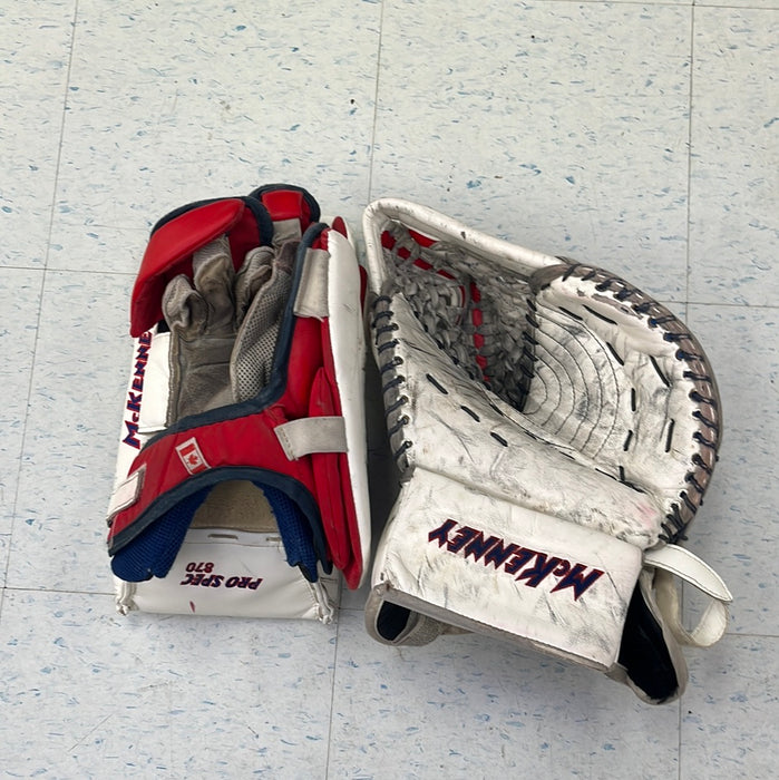 Used McKenney Pro Spec 870 Senior Catcher and Blocker Set