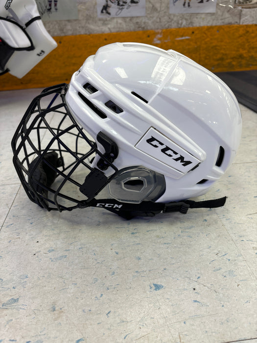 Used CCM Tacks 910 Senior Small Helmet