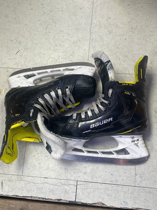 Used Bauer Supreme M4 Size 4.5 Skates