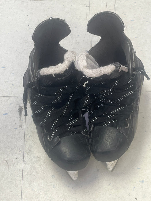 Used Bauer Supreme One70 Size 2 Skates