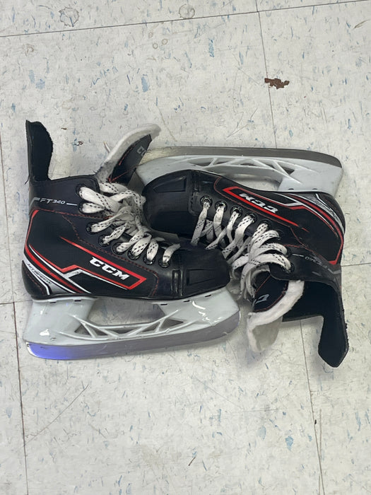 Used CCM JetSpeed FT340 Size 13 Youth Skates