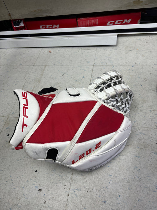 Used True L20.2 Senior Full Right Catcher and Blocker Set