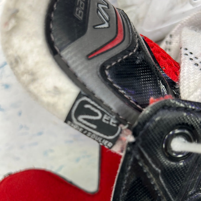 Used Bauer Vapor X500 Size 2EE Player Skates