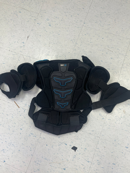 Used True XC9 Junior Medium Shoulder Pads