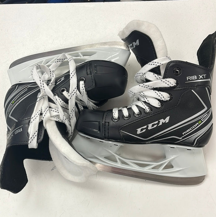 Ccm ribcor xt skates on sale