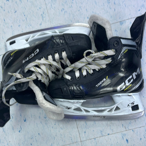 Used CCM AS580 Size 3.5 Player Skates