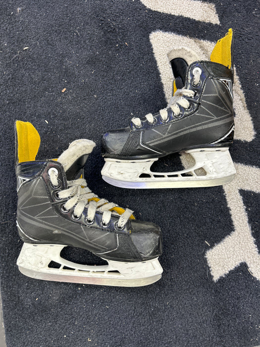 Used Bauer Supreme S160 Youth Player Skates