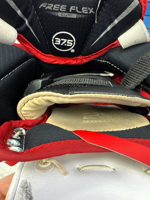 Used Bauer Supreme 2S Pro Senior Catcher