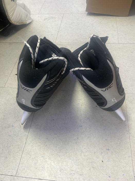 Used VIC Size 9 Skates