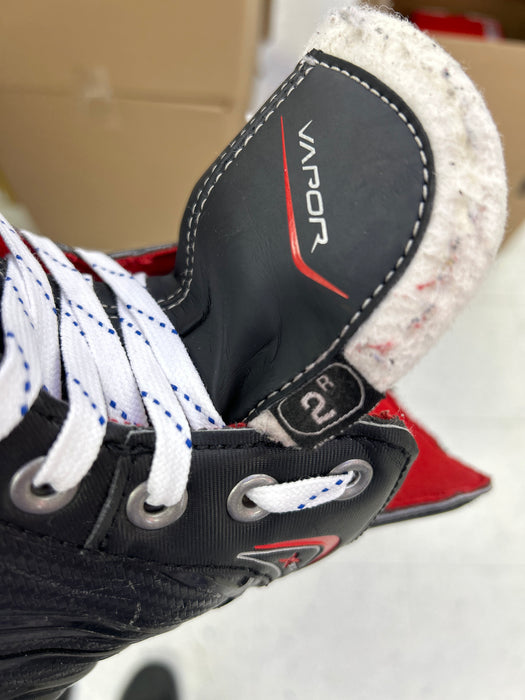 Used Bauer Vapor X300 Player Skates