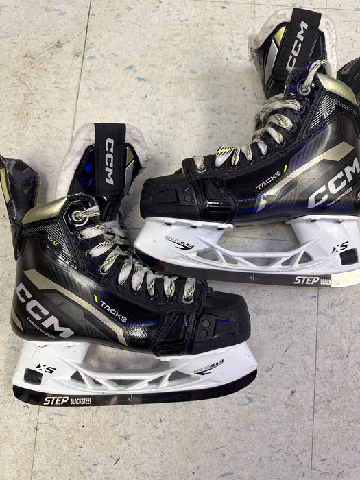 Used CCM Tacks As-V 3D Player Skates