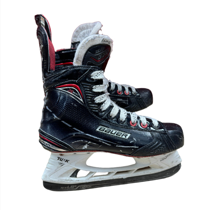 Used Bauer Vapor X900 Hockey Skates 5.5D