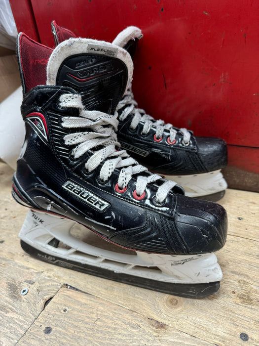 Used Bauer Vapor X900 Hockey Skates 5.5D