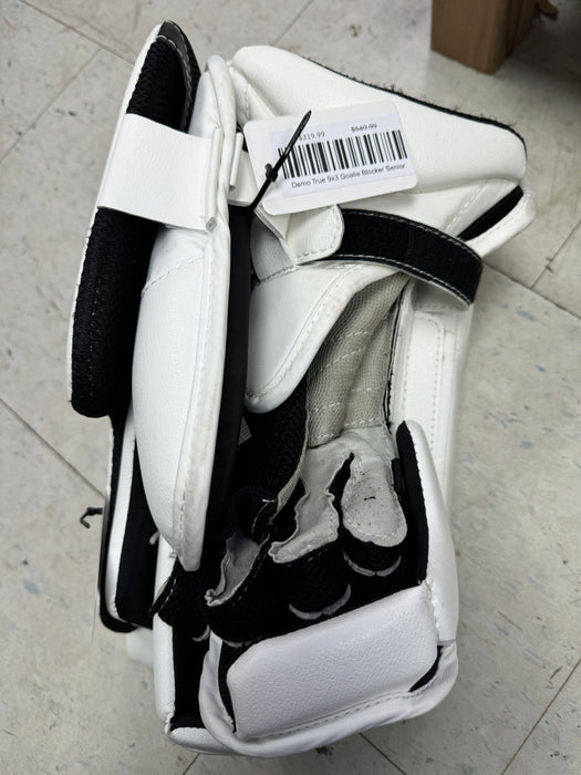 Demo True 9x3 Goalie Blocker Senior