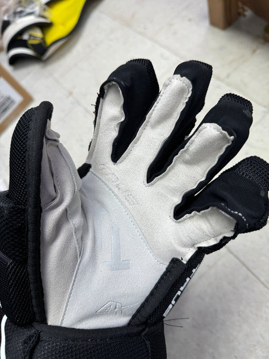 Demo True 7x3 Player Gloves Senior 13"