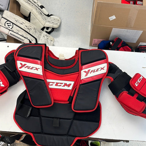 Used CCM Y-Flex Youth Large-Extra Large Chest Protector