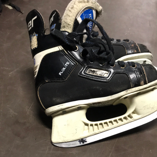 Used Bauer Supreme 3000 1EE Skates