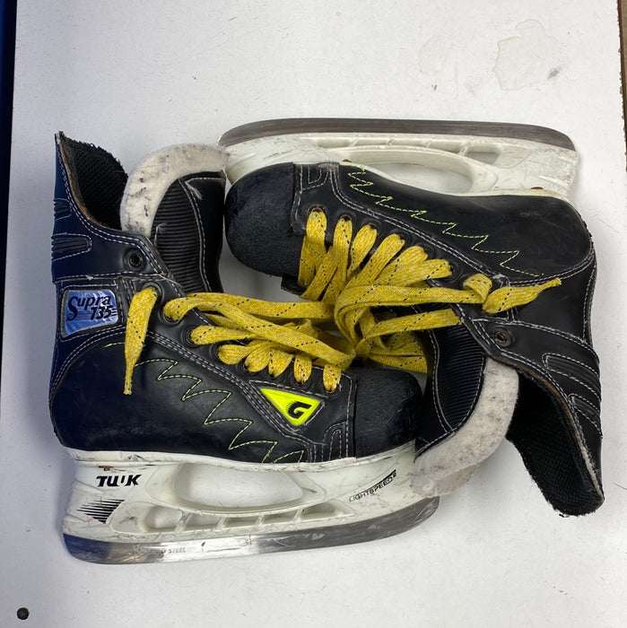 Used Graf Supra 735 Size 2 Skates