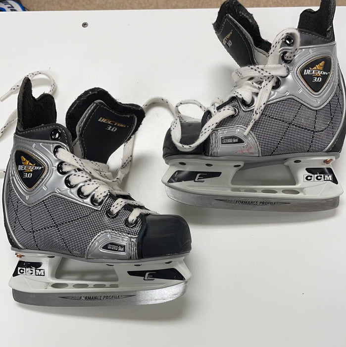 Used CCM Vector 3.0 9D Youth Skates