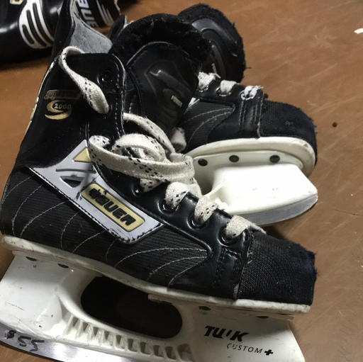 Used Bauer Supreme 2000 1EE Skates