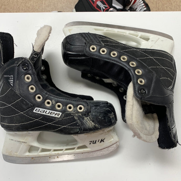 Used Bauer Nexus 22 Player Skates 1 D