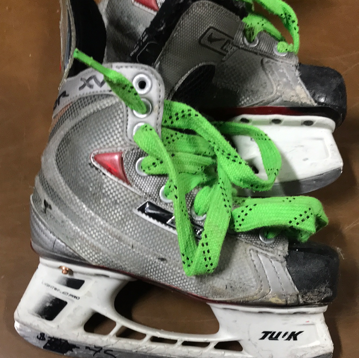 Used Bauer Vapor XVI 1EE Skates