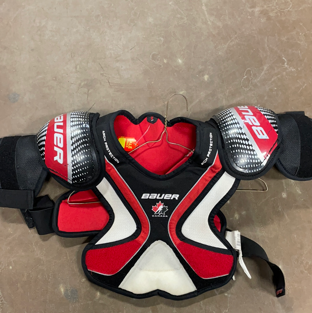 Used Bauer Canada Junior Medium Shoulder Pads — Crows Sports