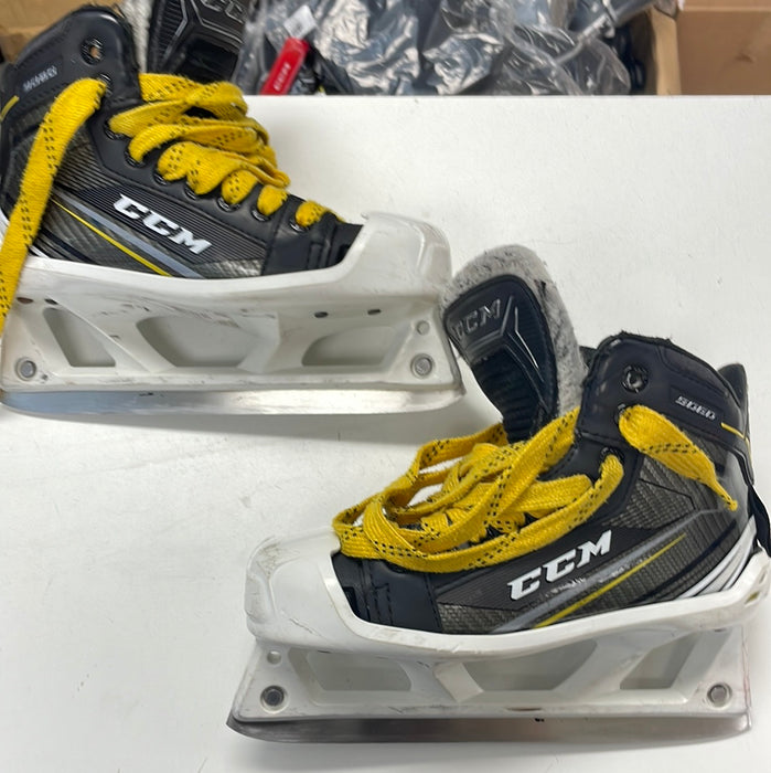 Used CCM Tacks 9060 3.5D Goal Skates