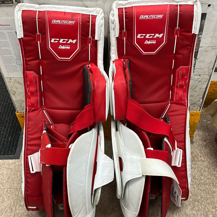 Used CCM E4.5 32+1 Goalie Pads