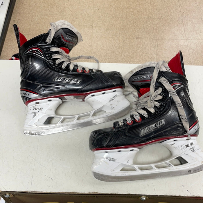 Used Bauer Vapor x500 3D Player Skates