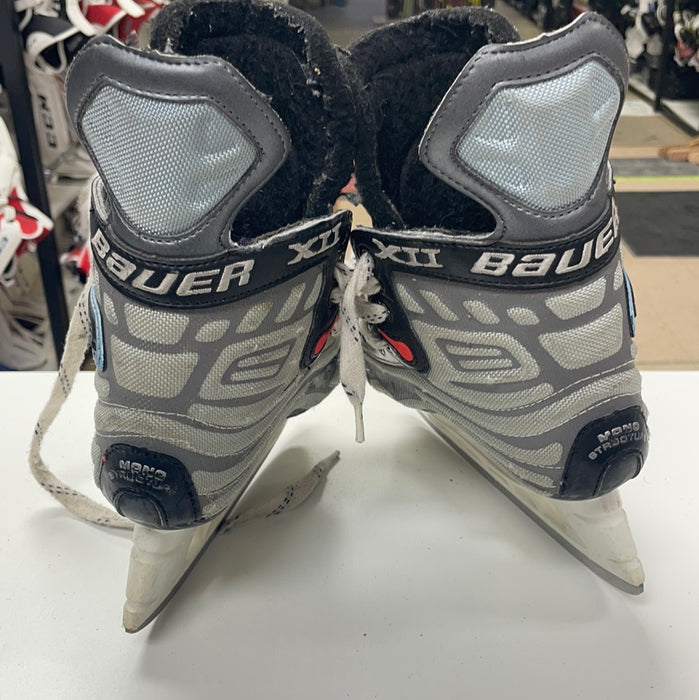 Used Bauer Vapor XII 1D Player Skates