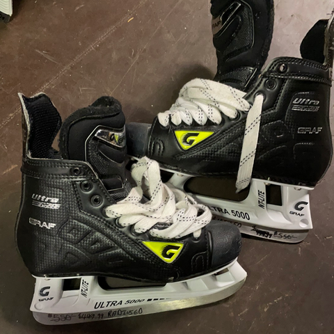 Used Easton Extra Wide Width Size 8.5 Synergy EQ50 Hockey Skates