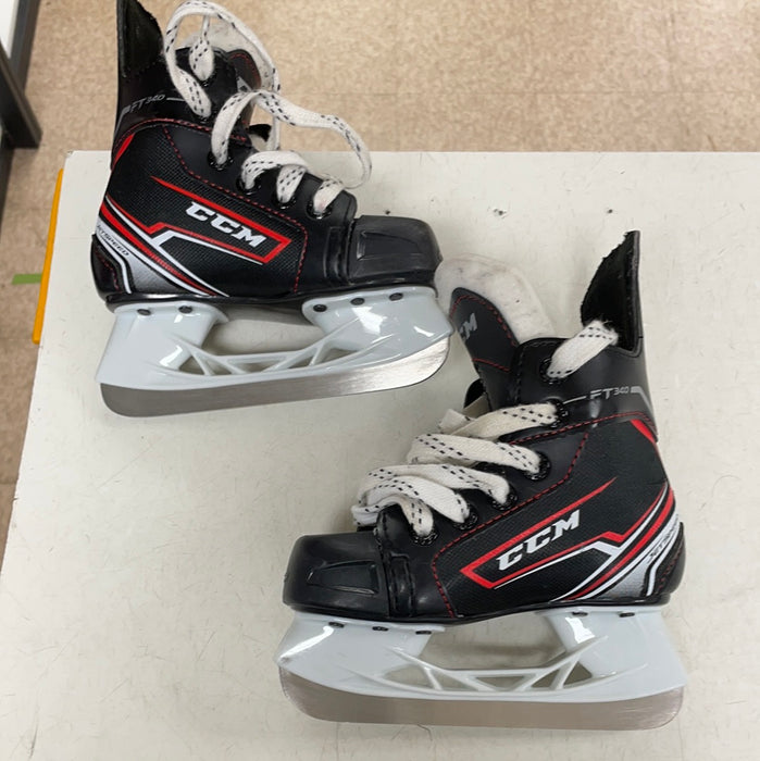 Used CCM FT340 9D Youth Player Skates