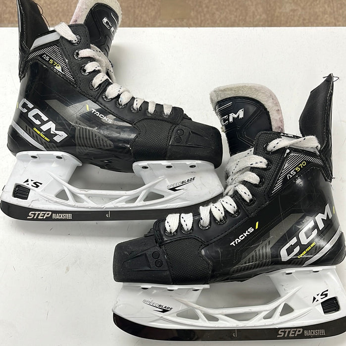 Used CCM Tacks AS570 3.5D Player Skate