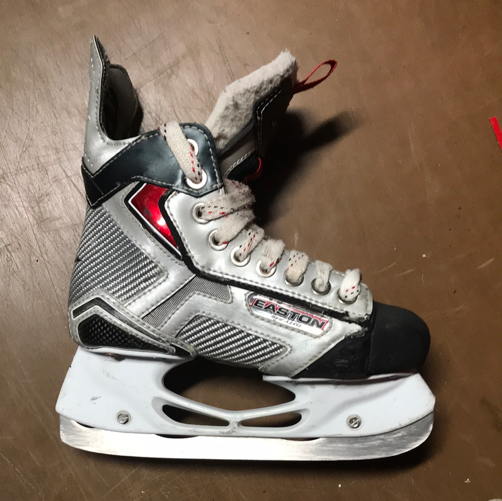 Easton Stealth S17 Hockey Skate Promo 