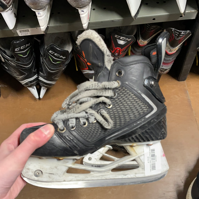 Used Easton Mako 3.5D Player Skates