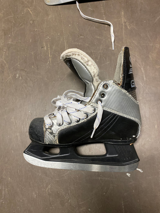 Used Graf Supra 502 3D Player Skates