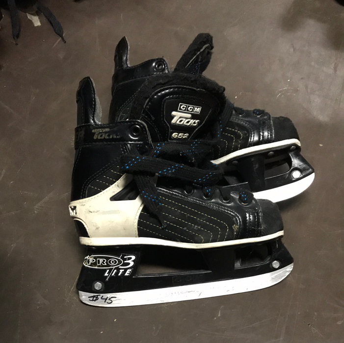 Used CCM Tacks 652 1E Skates