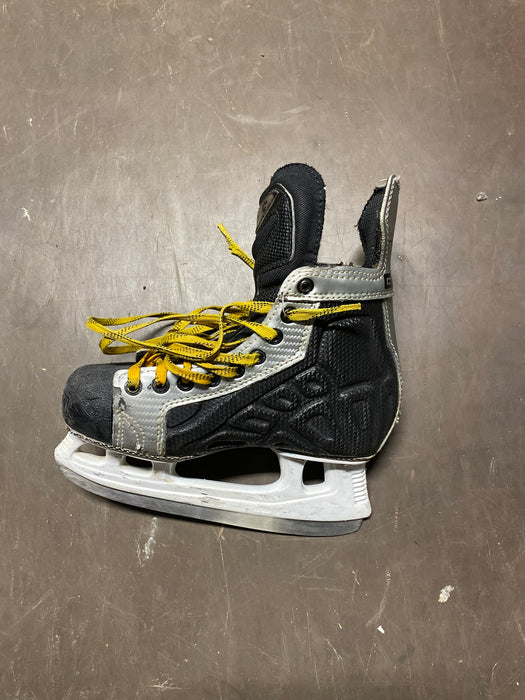 Used Graf Supra 570 3D Player Skates