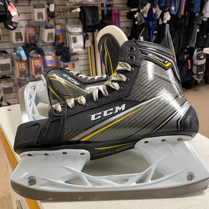 Used CCM Tacks 9060 Skates 7.5D