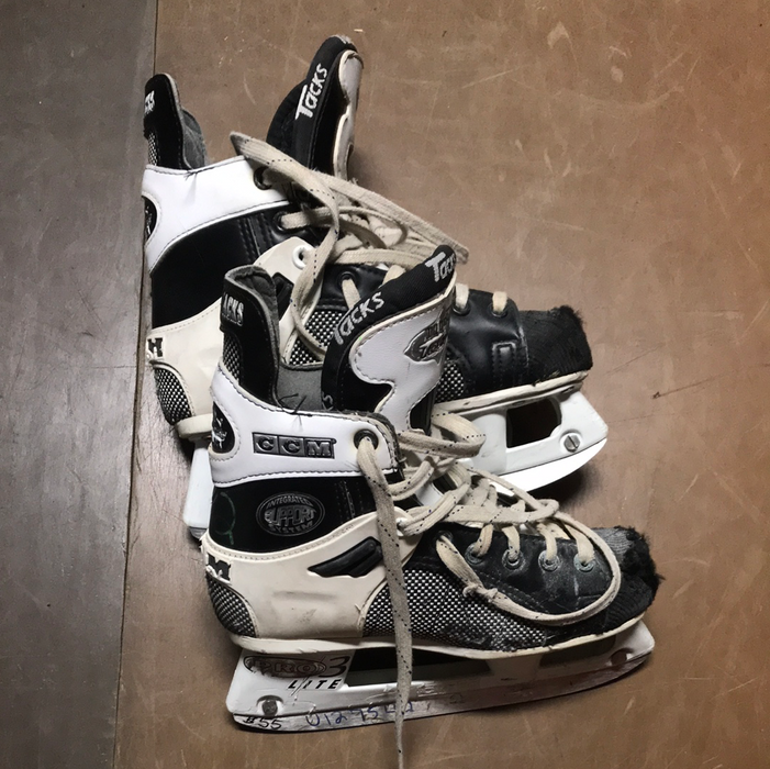 Used CCM Ultra Tacks 2D Skates