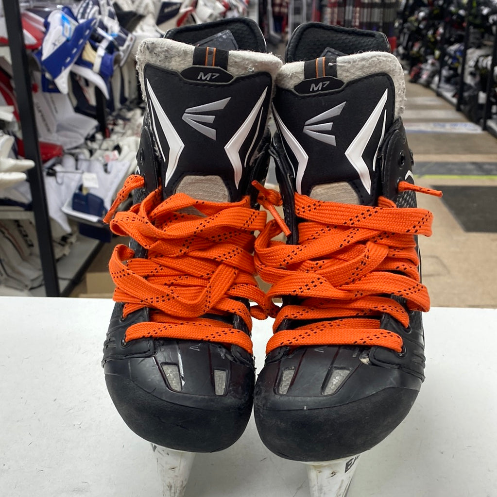 Used Easton Mako 4.5D Player Skates – Crow's Sports