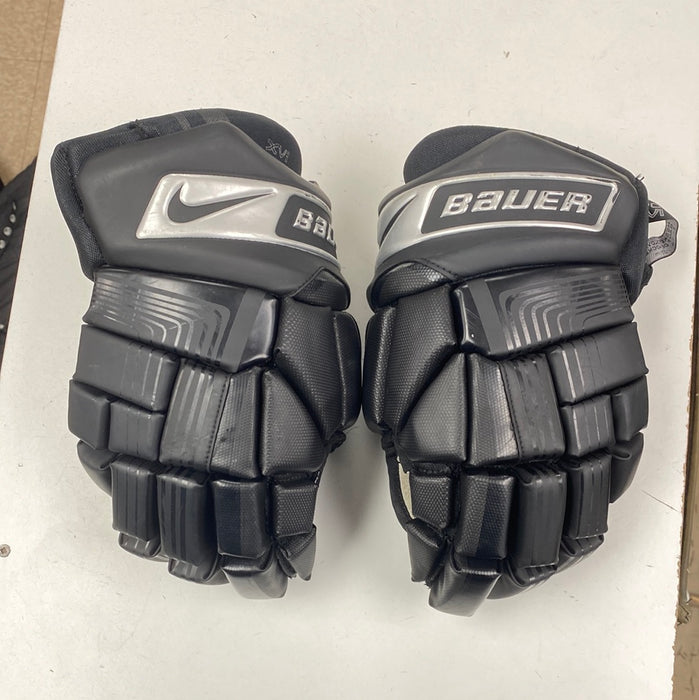 Used Nike Bauer Vapor XVI 14” Gloves