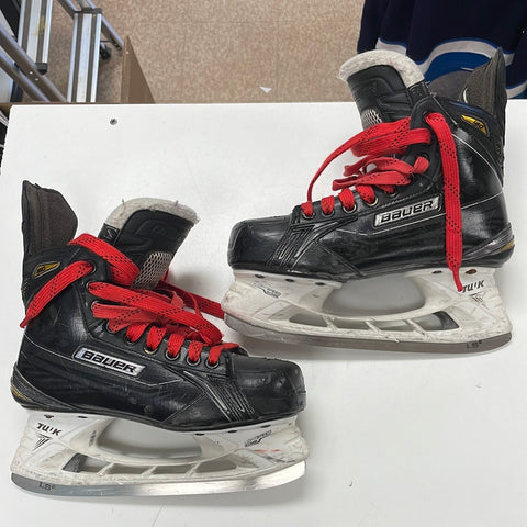 Used Easton Mako 4.5D Player Skates – Crow's Sports