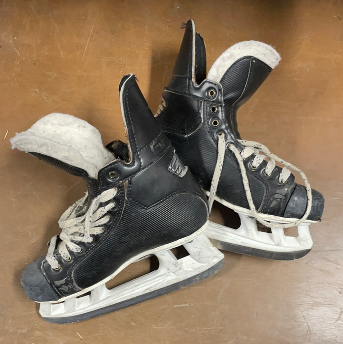 Used Graf Supra 705 4D Player Skates