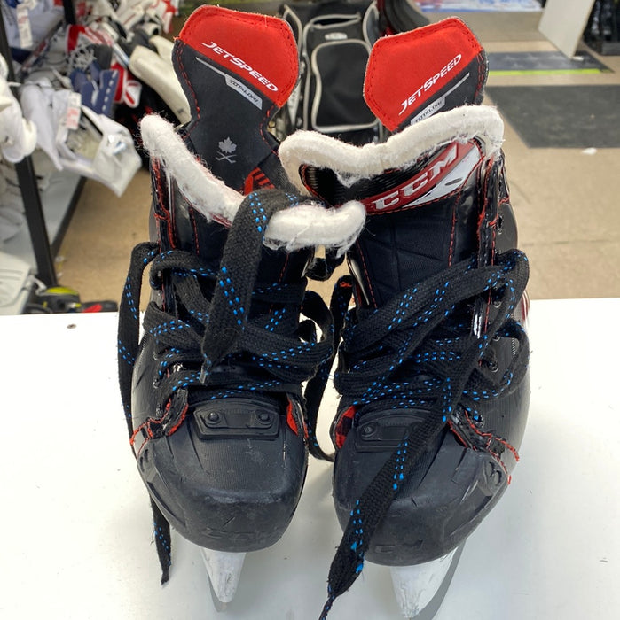 Used CCM JetSpeed FT485 2.5 Skates