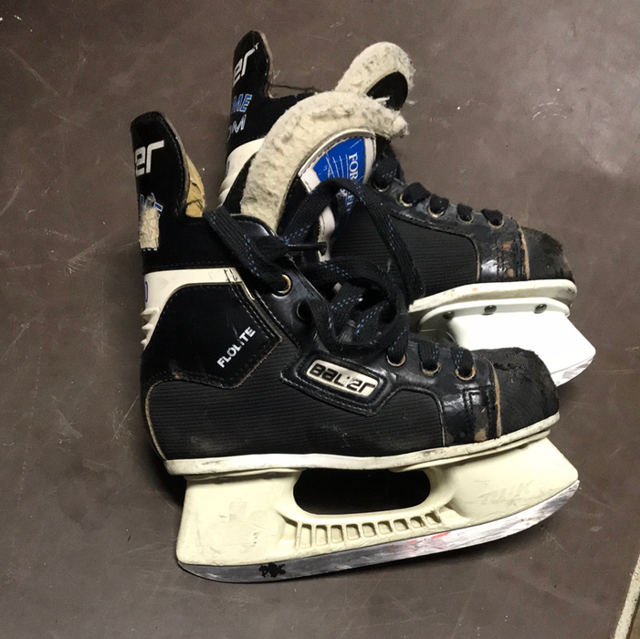 Used Bauer Supreme 3000 1EE Skates