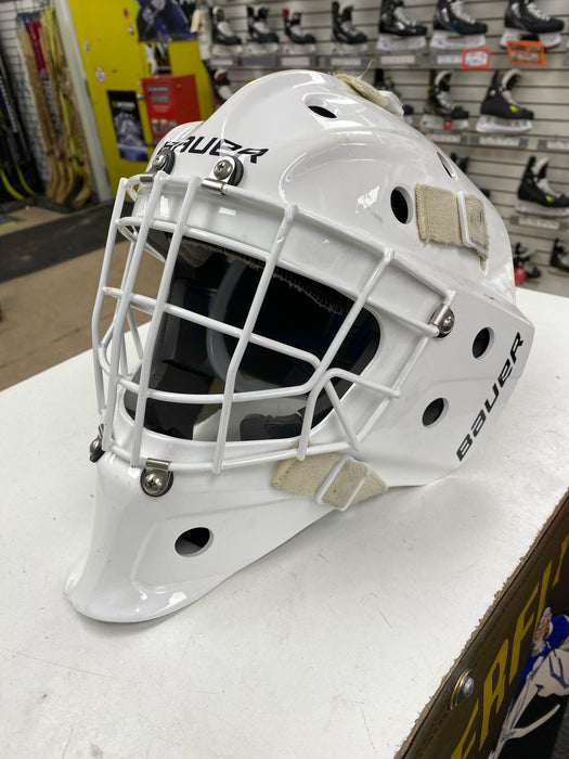 Used Bauer 930 Senior Small/Medium Goal Mask