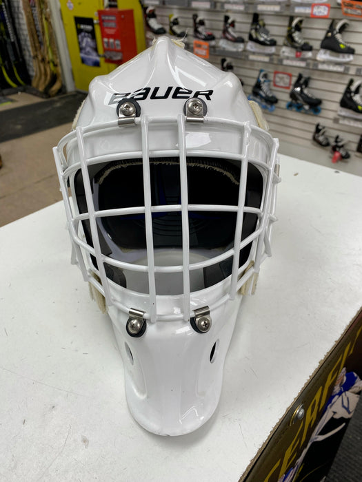 Used Bauer 930 Senior Small/Medium Goal Mask